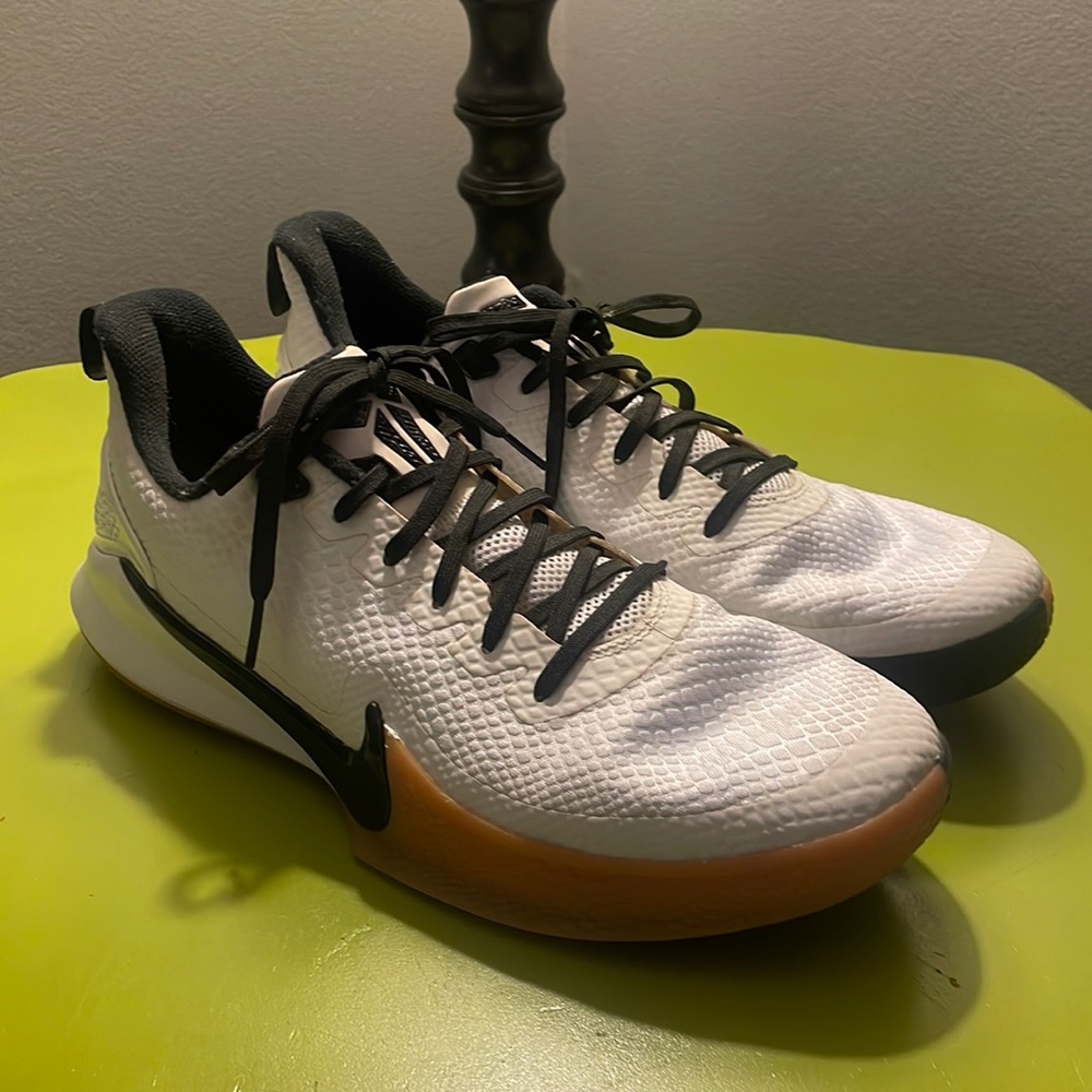Nike Kobe Mamba Focus - White with Gum sole - Mens 10.5
